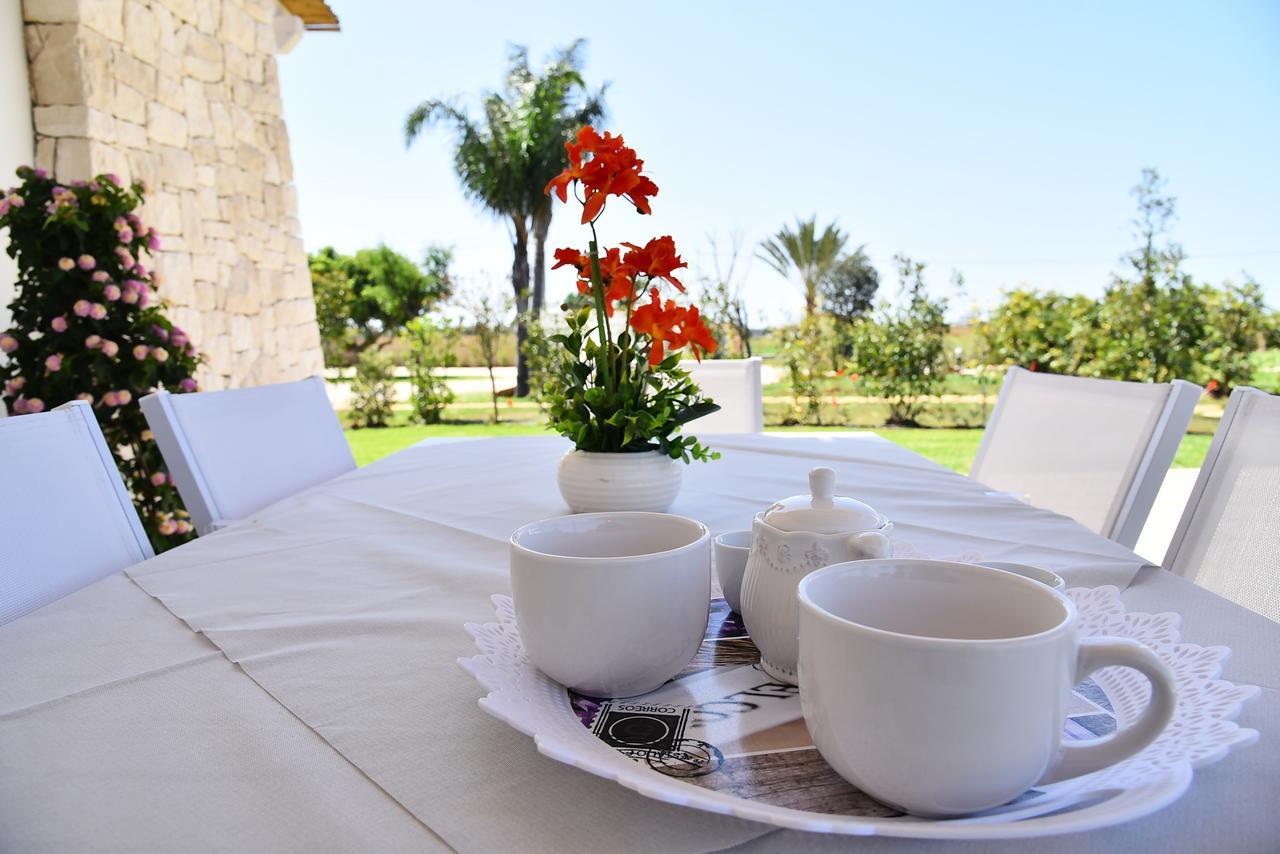Bed and Breakfast Borgo Fiorito Relais Parabita Exterior foto