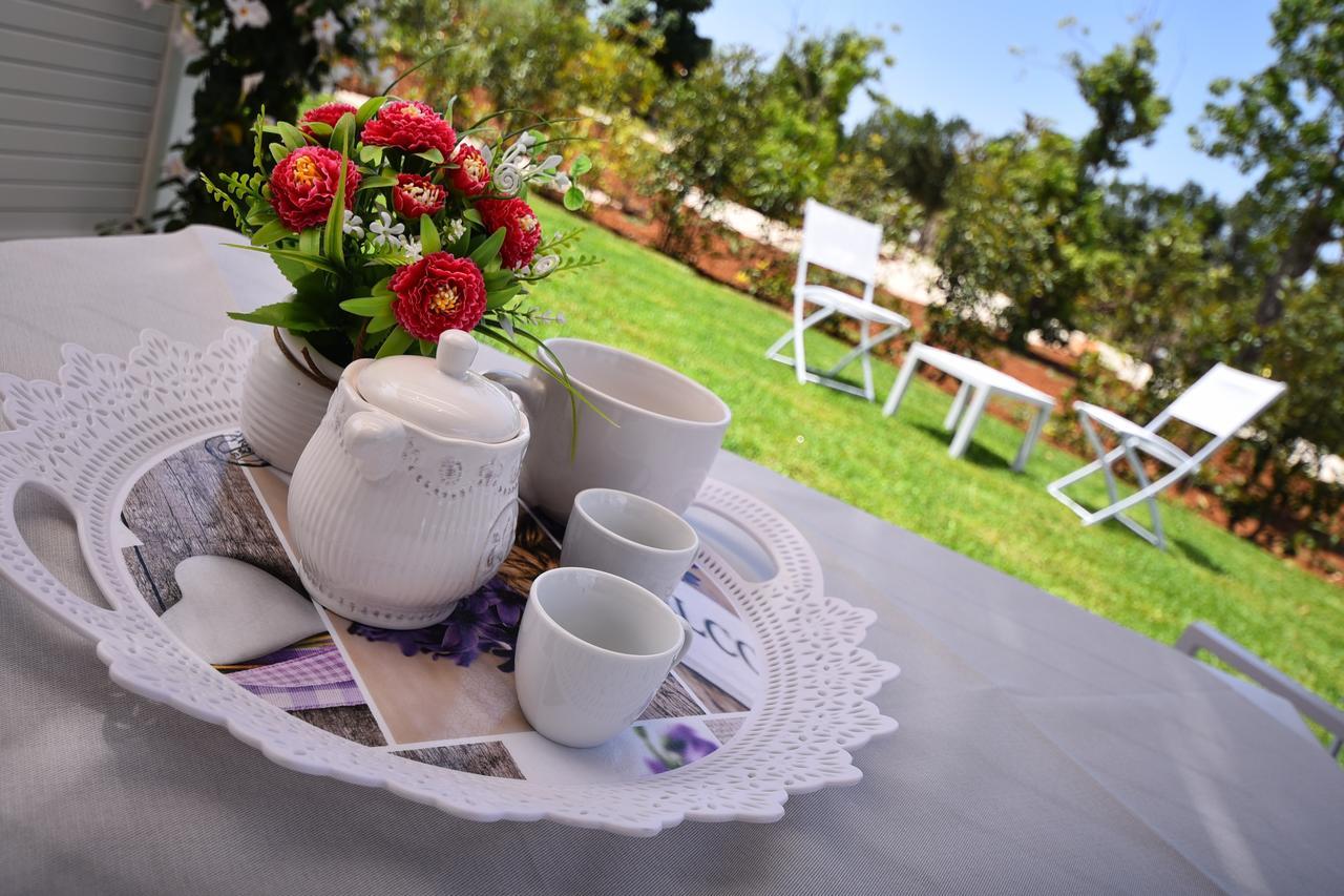 Bed and Breakfast Borgo Fiorito Relais Parabita Exterior foto